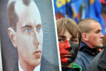 В Одессе около 100 человек собрались для участия в факельном шествии в честь Бандеры