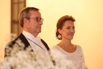 Президент Эстонии женился на сотруднице латвийского министерства обороны