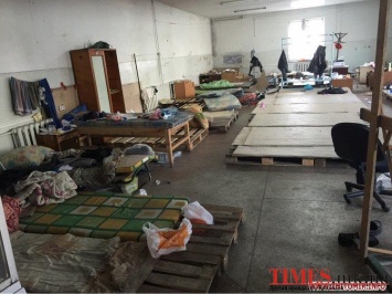 Работники Житомирской фабрики выгнали титушек-наркоманов нардепа Пашинского с предприятия