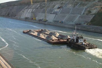 На канале "Дунай - Черное море" отремонтируют дамбу