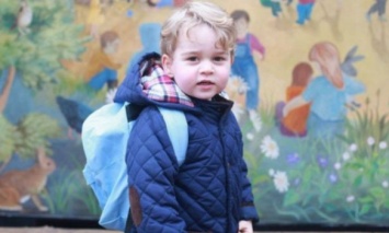 Опубликованы первые фото британского принца Джорджа в детском саду