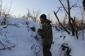 Украинские военные на луганском направлении готовятся к крещенским морозам, - пресс-офицер