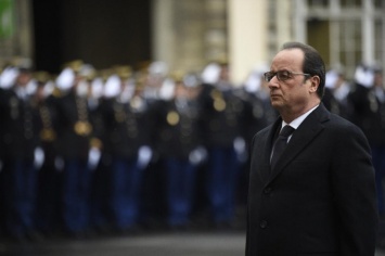 Олланд обратился к французам в годовщину теракта Charlie Hebdo