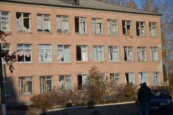 Вслед за школами в Сватово начинают ремонтировать и больницы