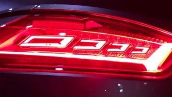 Немцы показали задние фонари Audi TT RS нового поколения (видео)