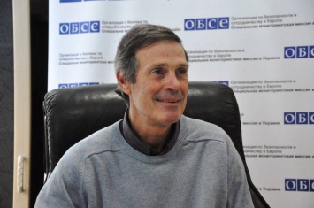 Больше всего жители Украины по обе стороны линии разграничения хотят мира, - Джон Кросби, ОБСЕ