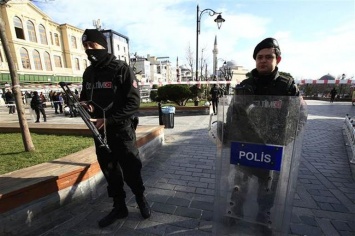 Взрыв в центре Стамбула устроил 27-летний сириец, - власти