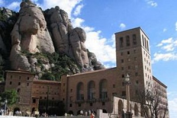 Испания: Религиозный туризм приносит Испании 13 млрд долларов