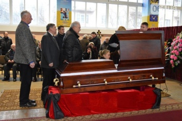 В Запорожье похоронили известного тяжелоатлета Жаботинского