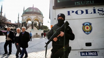 В Турции после теракта под арестом находятся десять подозреваемых