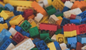 Внимание, вакансия: в «Лего» ищут Lego Model Builder