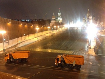 У Путина инфаркт? Журналисты обсуждают "скорые" на Красной площади