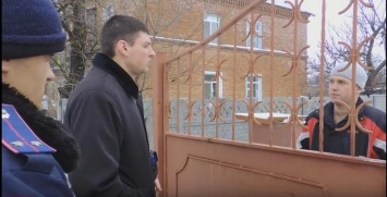 В Снигиревке депутатов горсовета не хотели без полиции пускать в детский сад, где проходит ремонт