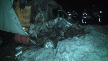 В Харькове в результате пожара, возникшего при ДТП, погибло двое человек, - ГСЧС