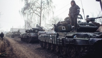 Боевики перебрасывают танки в Металлист, Горловку и Снежное - разведка