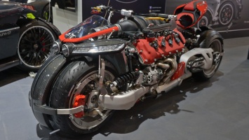 Lazareth LM847 - фантастический мотоцикл с двигателем Maserati V8