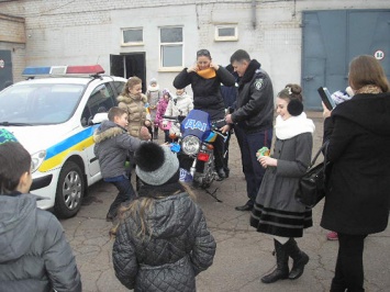 В Кривом Роге дети побывали стражами правопорядка (фото)