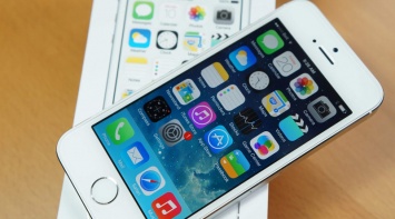 Apple умеет хранить свои секреты: «шпионские» снимки iPhone 5se оказались подделкой