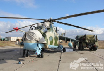 Не забывать об опасности из Крыма: People's Project передал первый блиндаж для защиты аэродрома в Херсоне