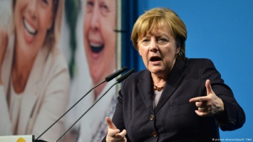 Меркель: АдГ раскалывает общество