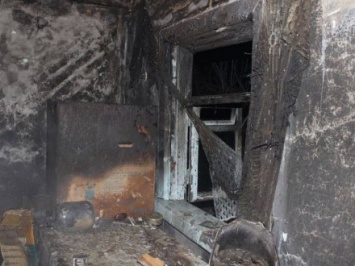 Неизвестные сожгли дом житомирского журналиста и активиста
