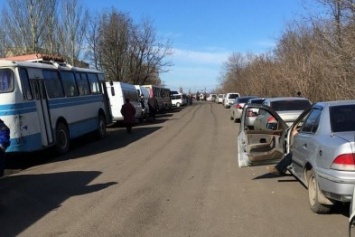 Макеевчанам о ситуации на блокпостах 10 марта: проезд через Ясиноватский пост остается перекрытым