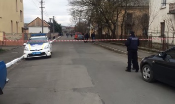 Раненый в перестрелке в Мукачево мужчина скончался так и не придя в сознание
