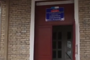 Пророссийские активисты в "ЛНР" преследуют учителей за"бандеровские учебники"