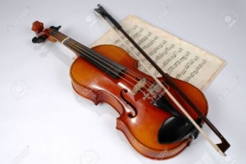 В музыкальной школе состоялся академический концерт молодых скрипачей