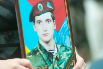 На запорожской школе установят памятную доску Андрею Кравченко, погибшему в АТО