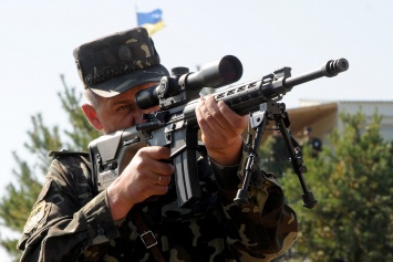 Нацгвардия испытает новые снайперские винтовки украинского производства