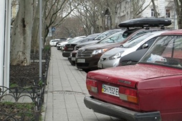 Я паркуюсь как... чиновник: Кто в Одессе главный автохам (ФОТО)