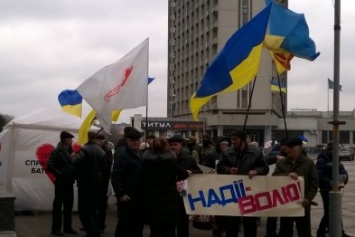 Сумчане требуют освобождения Надежды Савченко и остальных политзаключенных (ФОТО)