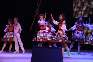 В Кривом Роге прошел крупнейший в Украине фестиваль народного творчества - «Весна Руданы» (фото)