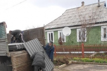 В Макеевке выдают стройматериалы для восстановления домов