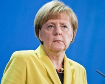 Стало известно имя сделавшего селфи с Меркель «террориста»