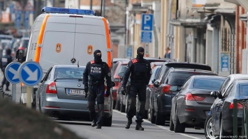 В Бельгии предъявили обвинения троим предполагаемым террористам