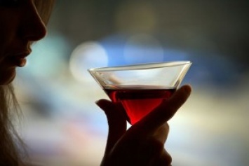 Что делать с женским хроническим алкоголизмом, рассказали врачам-наркологам Николаевской области