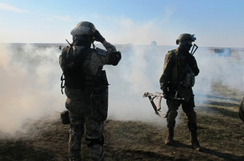 Снайперы боевиков обстреляли позиции сил АТО, двое украинских военных ранены