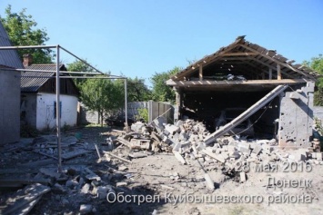В сети появились фото ужасающих последствий ночного обстрела Донецка (фото)
