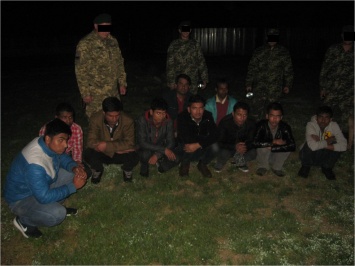 В Закарпатской обл. на границе задержали группу нелегальных мигрантов