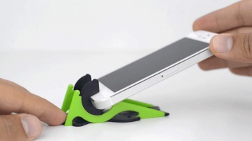 Pocket Tripod: подставка для iPhone размером с кредитку, которая понравилась Стиву Возняку [видео]