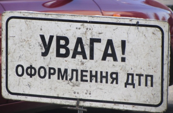 В Тернополе водитель Infiniti задавил собственного трехлетнего ребенка