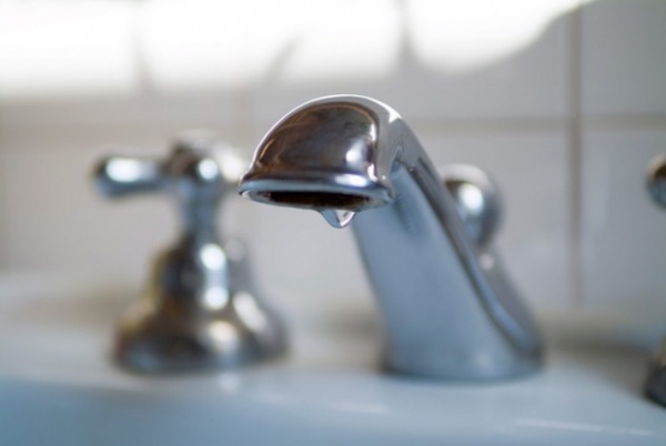 В Славянске на 60% сократят подачу воды из-за аварии на водопроводе