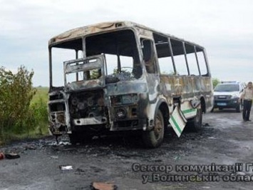 Рейсовый автобус полностью сгорел в Волынской области