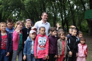 На Славянском курорте прошел спортивный праздник для детей (фото)