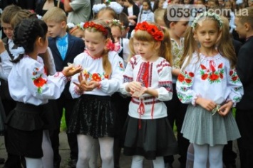 В Кременчуге первоклашки из гимназии №5 и школы №27 пойдут в первый класс в другую школу