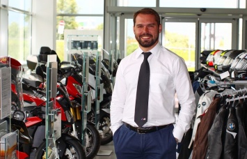 BMW Независимость: покупать мотоциклы стали охотнее, чем год назад