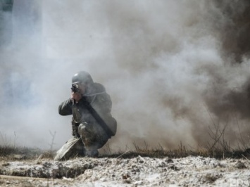 Боевики несколько дней пытаются вытеснить силы АТО из-под Докучаевска