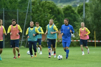 Как сборная Украины готовится к Евро-2016: Фоторепортаж